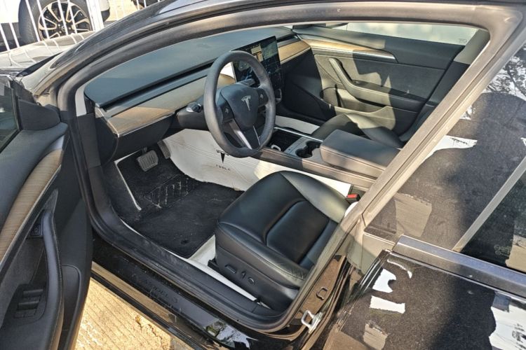 Tesla Model 3 2021 #16 Tesla Model 3 2021 car image #16