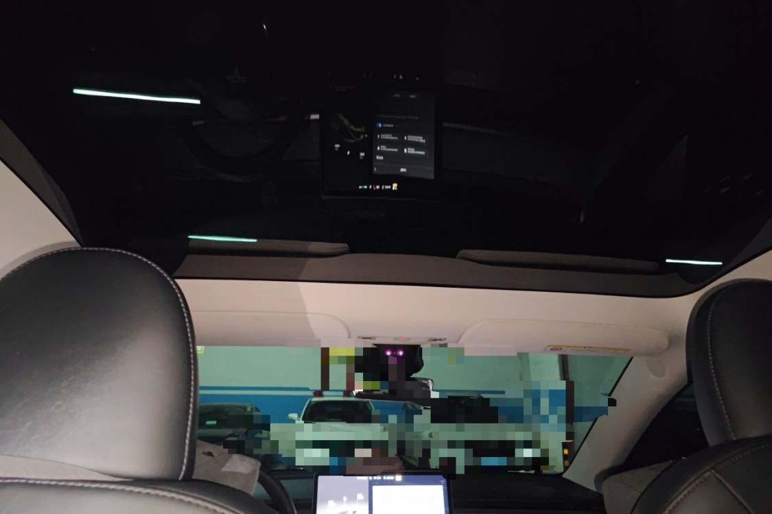 Tesla Model Y 2024 car image #22