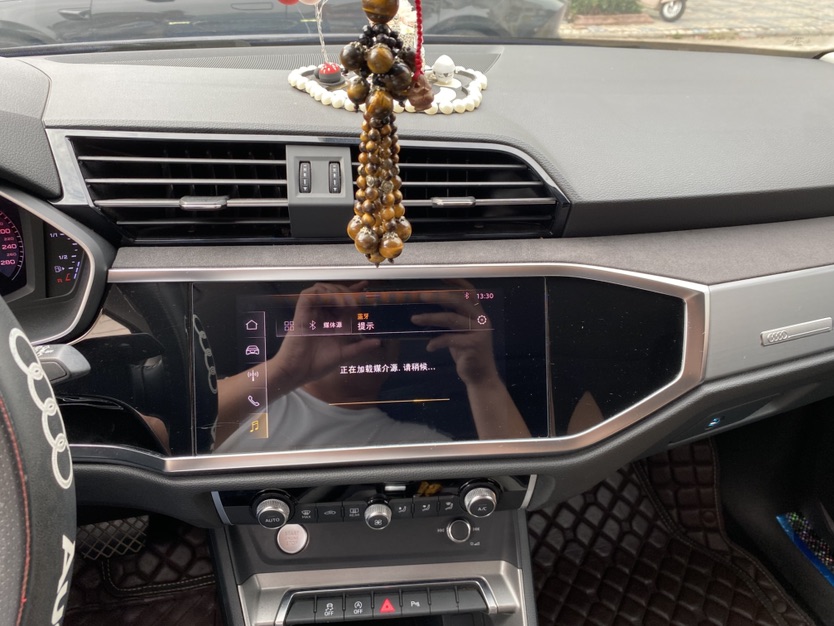 Audi Q3 2019 #7 Audi Q3 2019 صورة سيارة #7