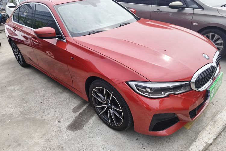 BMW 3 Series 2022 صورة سيارة #3