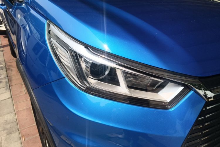 BYD Yuan New Energy 2018 #8 BYD Yuan New Energy 2018 car image #8