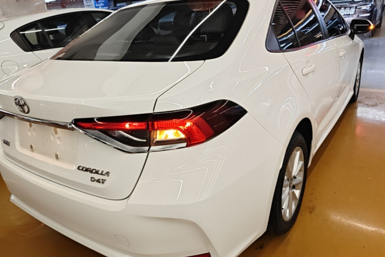 Toyota Corolla 2020 #8 Toyota Corolla 2020 صورة سيارة #8