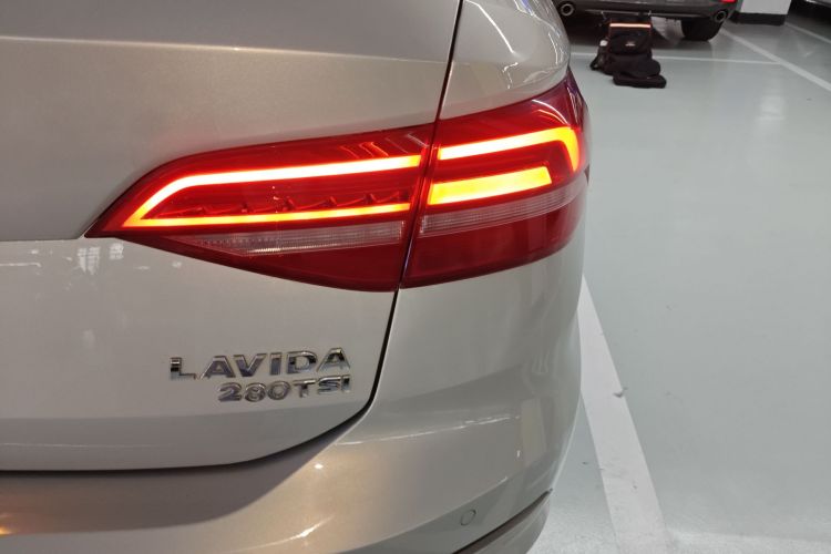 Volkswagen Lavida 2018 #8 Volkswagen Lavida 2018 car image #8
