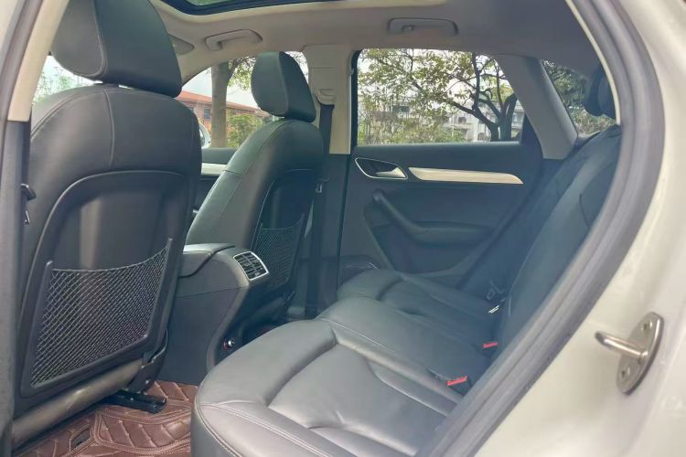 Audi Q3 2019 #17 Audi Q3 2019 car image #17