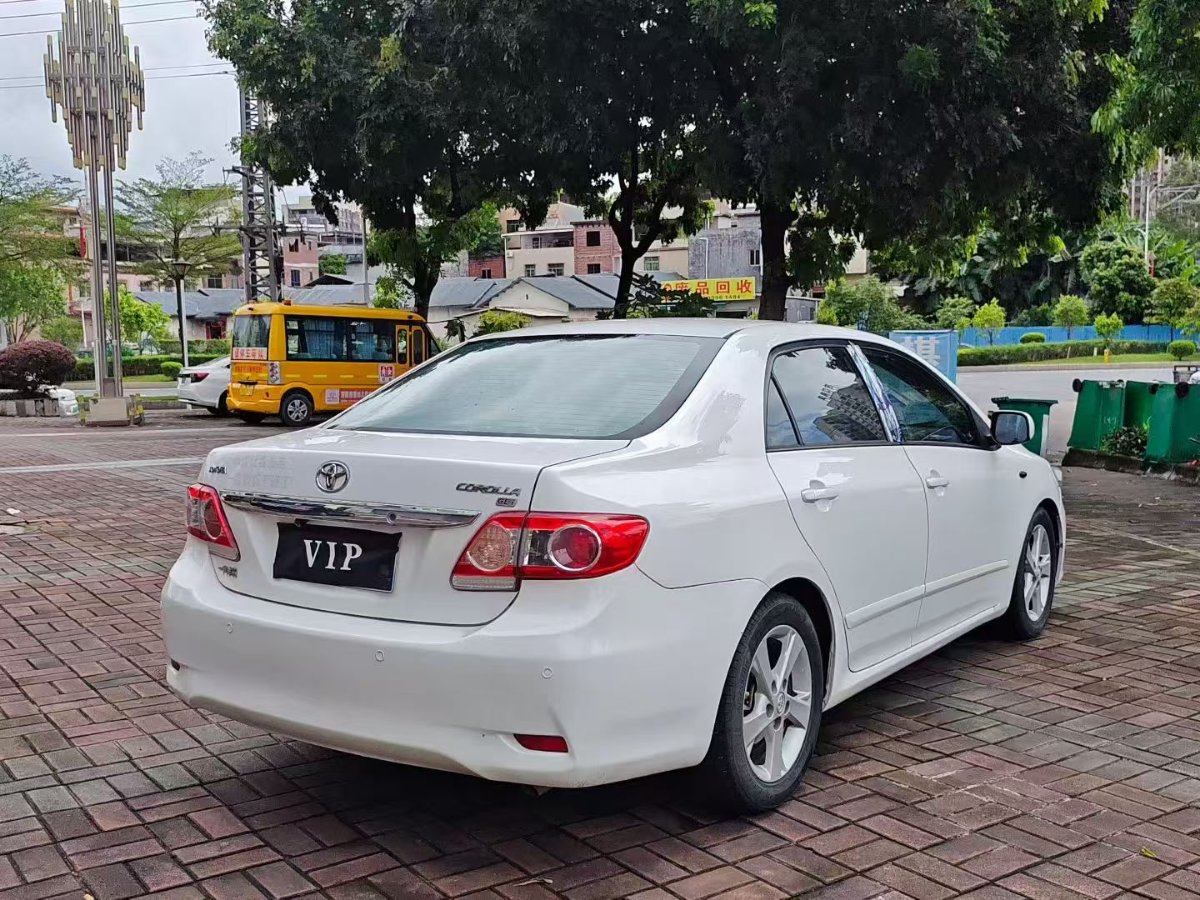 Toyota Corolla 2013 car image #9