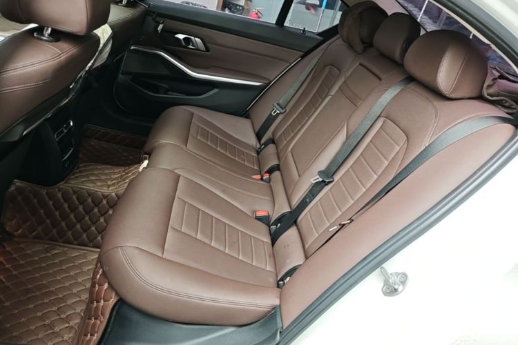 BMW 3 Series 2019 #17 BMW 3 Series 2019 car image #17