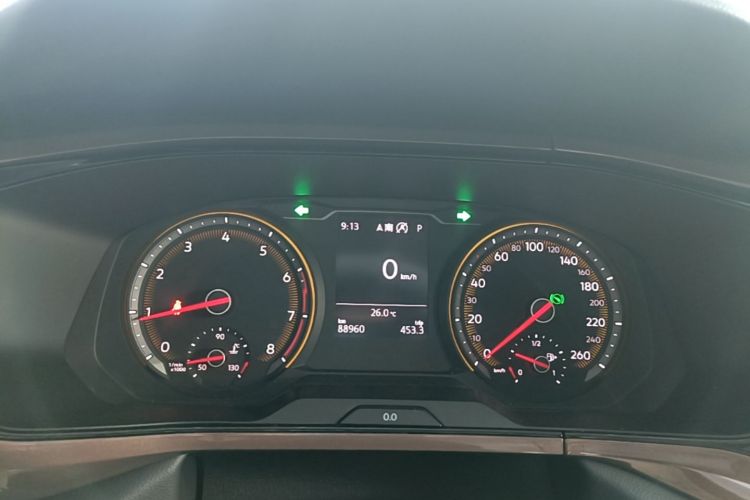 Volkswagen Tharu 2019 car image #12