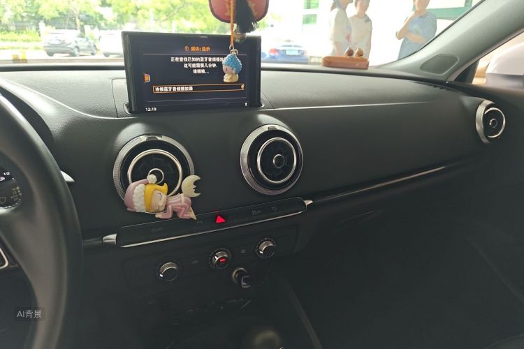 Audi A3 2019 car image #15