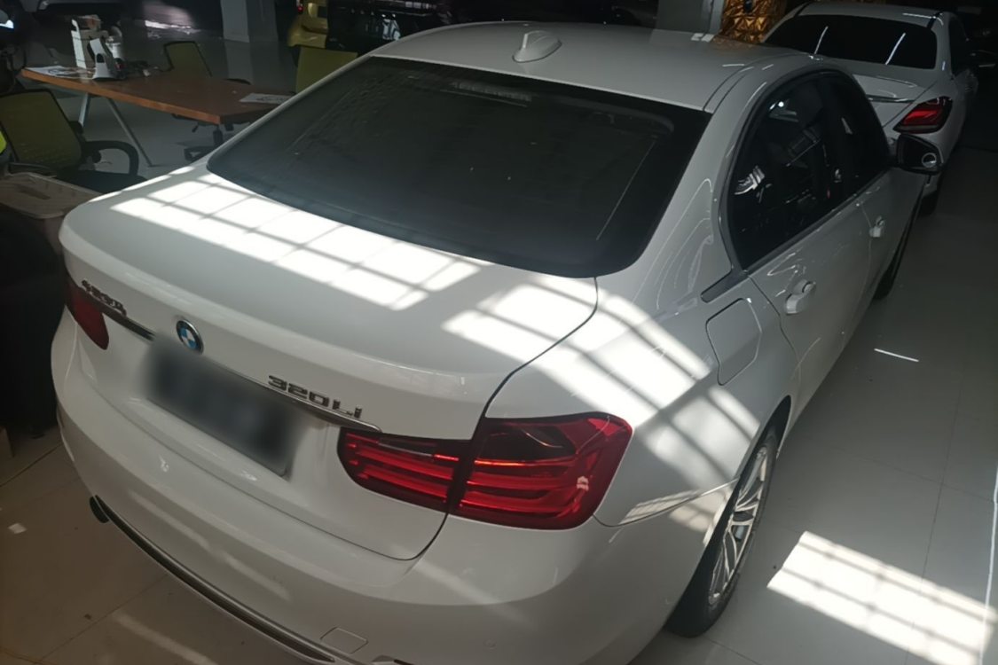 BMW 3 Series 2015 #4 BMW 3 Series 2015 car image #4