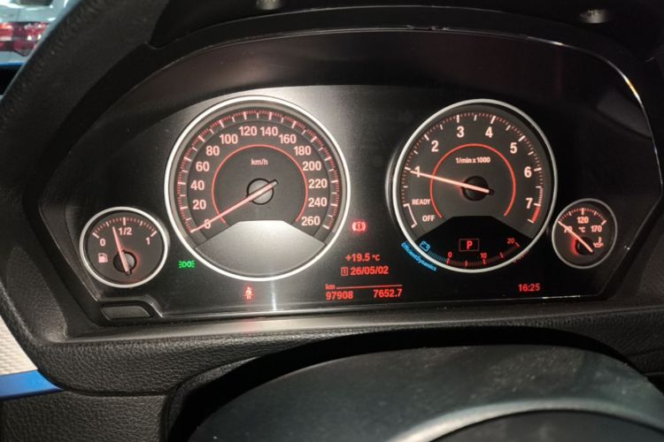 BMW 3 Series 2017 #12 BMW 3 Series 2017 car image #12
