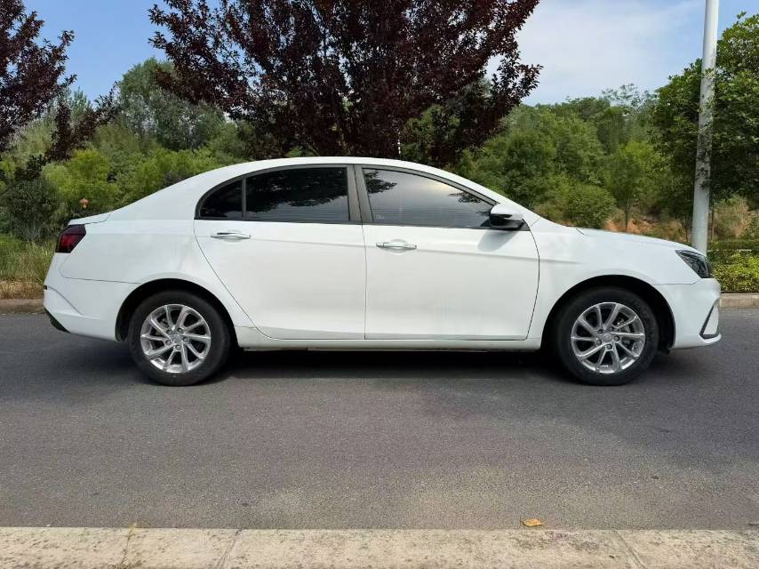 GEELY Emgrand 2021 #7 GEELY Emgrand 2021 car image #7