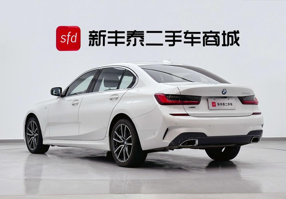 BMW 3 Series 2019 изображение автомобиля #4
