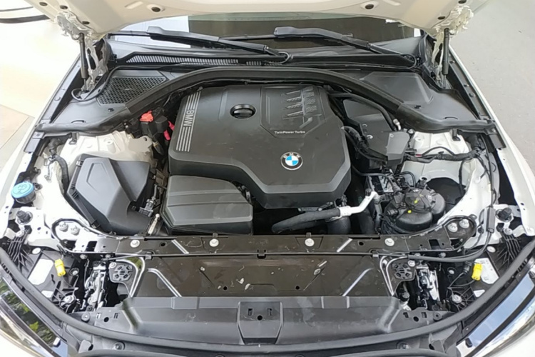 BMW 3 Series 2023 car image #22