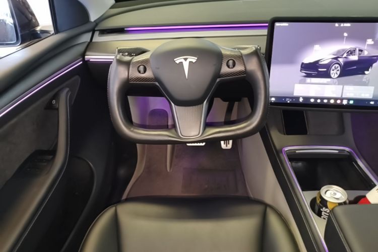 Tesla Model Y 2023 #11 Tesla Model Y 2023 car image #11
