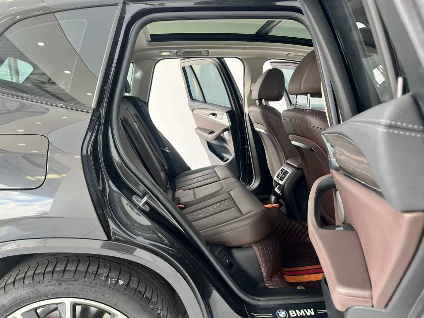 BMW X3 2022 car image #10