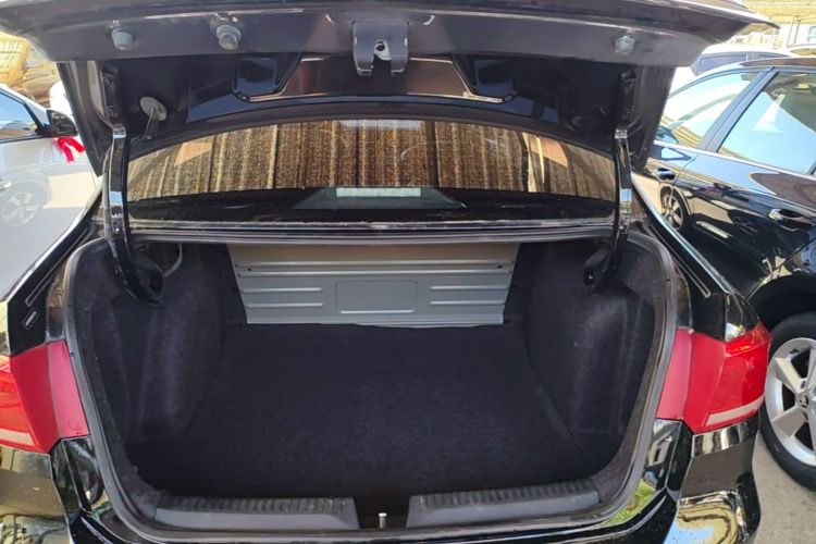 Volkswagen Santana 2017 #19 Volkswagen Santana 2017 car image #19