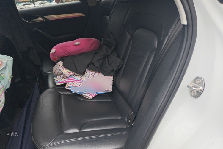Audi Q3 2015 #19 Audi Q3 2015 car image #19