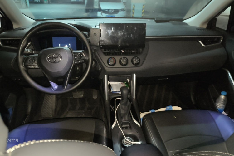 Toyota Corolla Cross 2025 car image #11