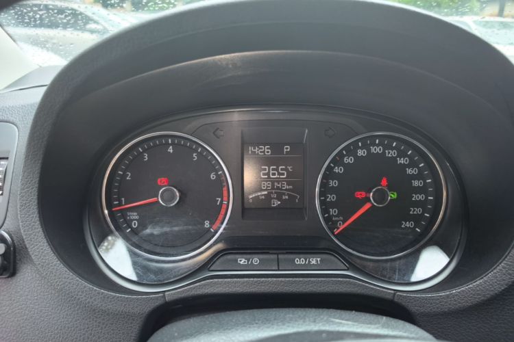 Volkswagen Polo 2017 #12 Volkswagen Polo 2017 car image #12