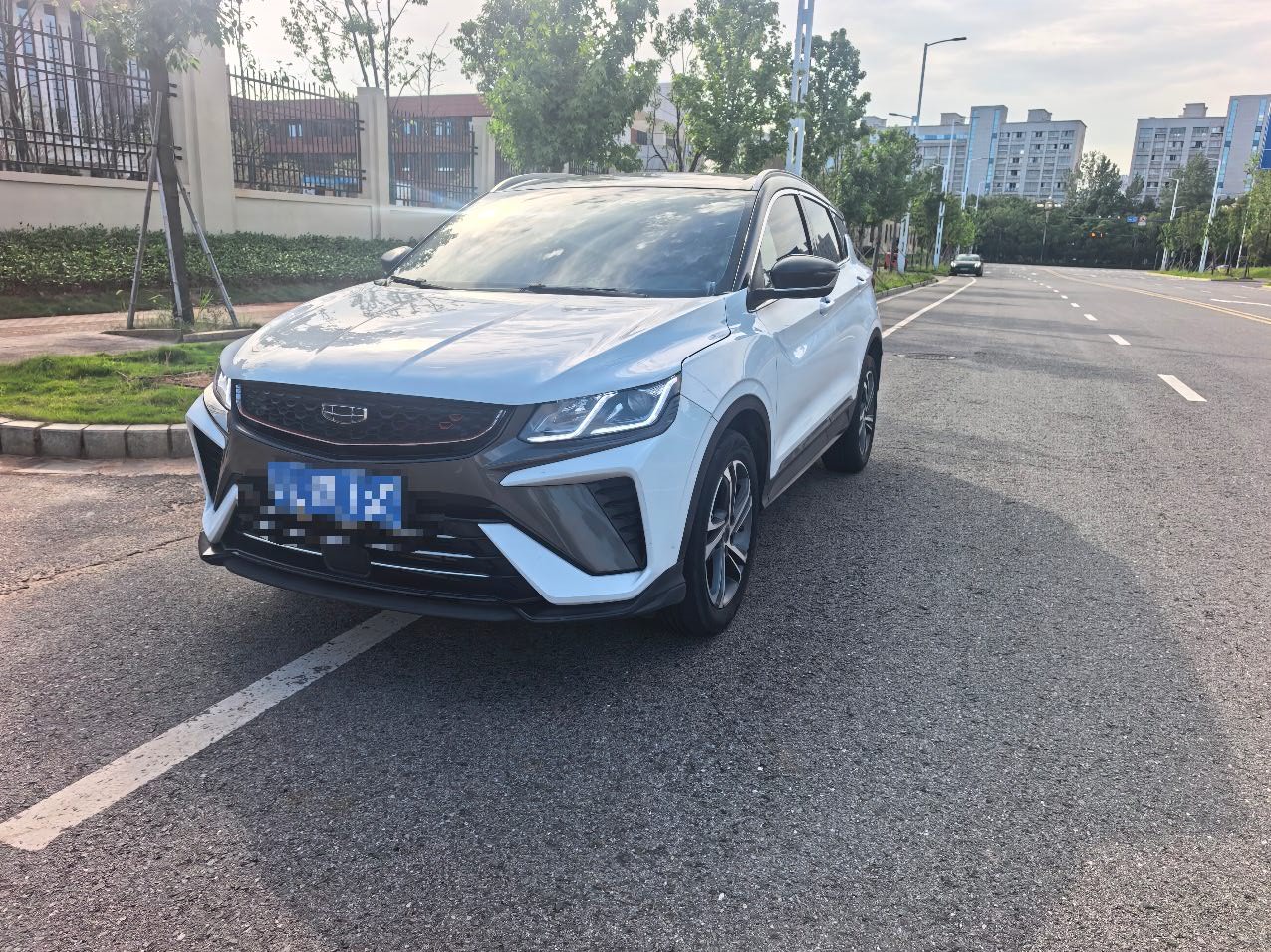 GEELY Coolray 2022 car image #3