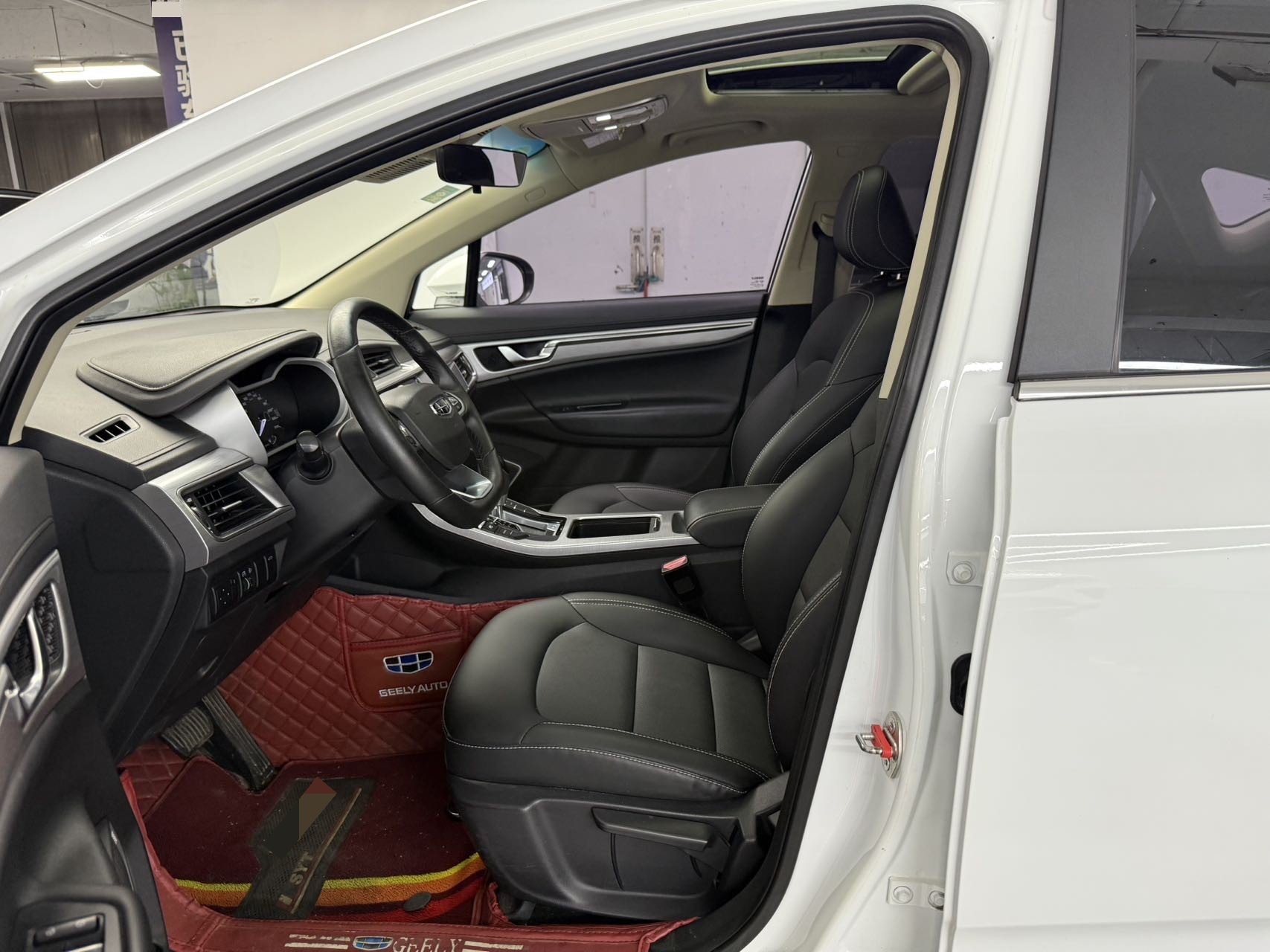 GEELY Emgrand GS 2019 صورة سيارة #4