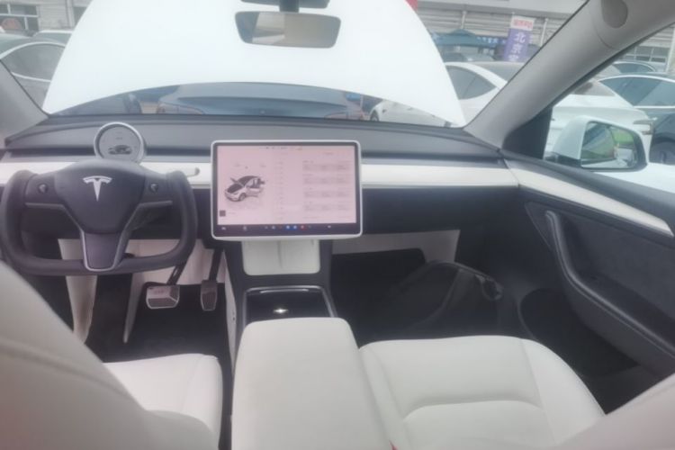 Tesla Model Y 2023 #13 Tesla Model Y 2023 immagine di auto #13