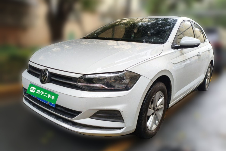 Volkswagen Polo 2024 car image #2