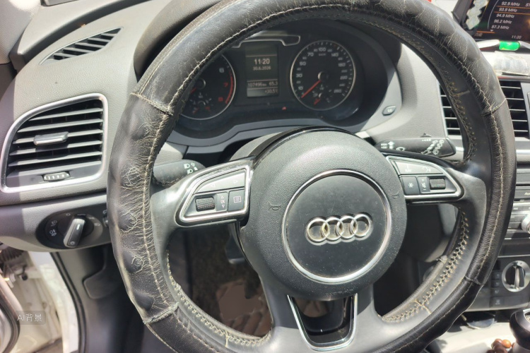 Audi Q3 2015 #17 Audi Q3 2015 car image #17