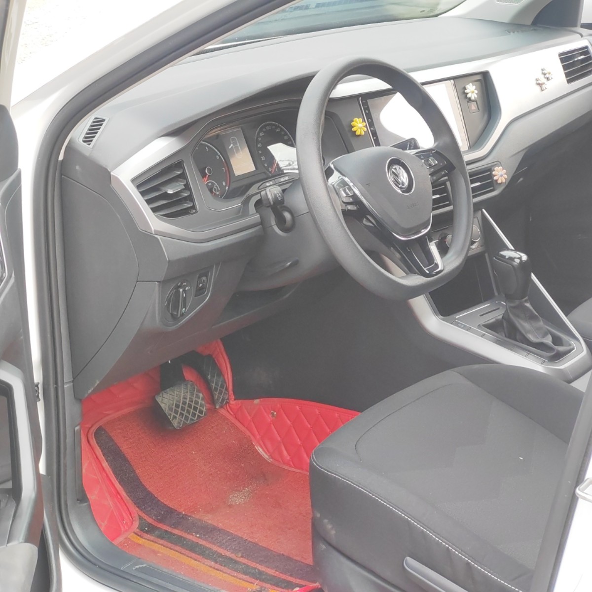 Volkswagen Polo 2020 #4 Volkswagen Polo 2020 صورة سيارة #4