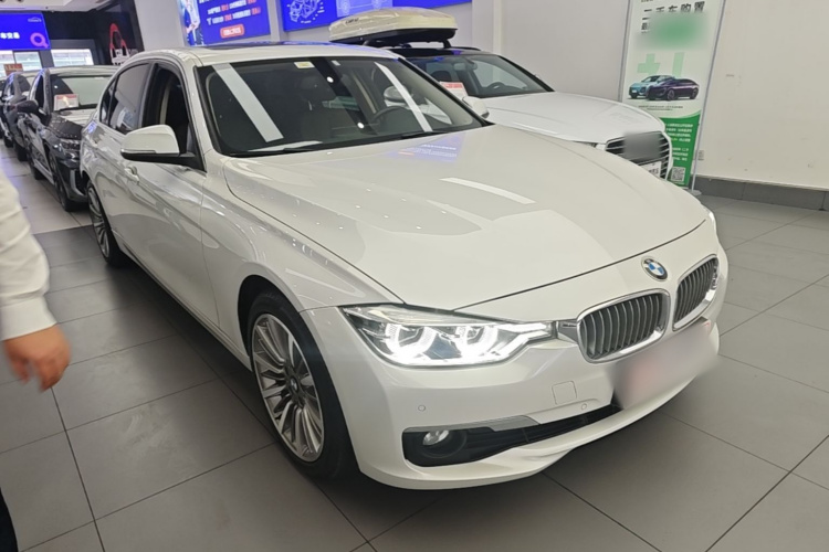 BMW 3 Series 2019 #4 BMW 3 Series 2019 immagine di auto #4