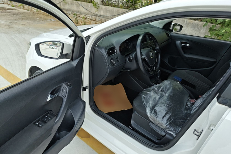 Volkswagen Polo 2017 #16 Volkswagen Polo 2017 car image #16
