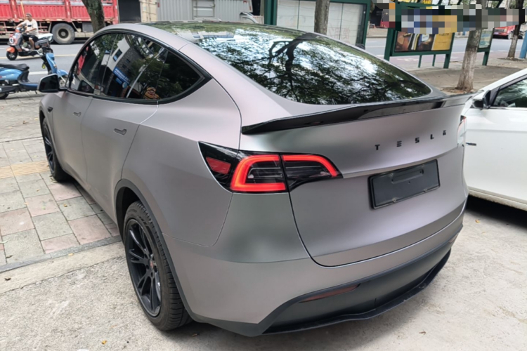 Tesla Model Y 2023 #7 Tesla Model Y 2023 car image #7