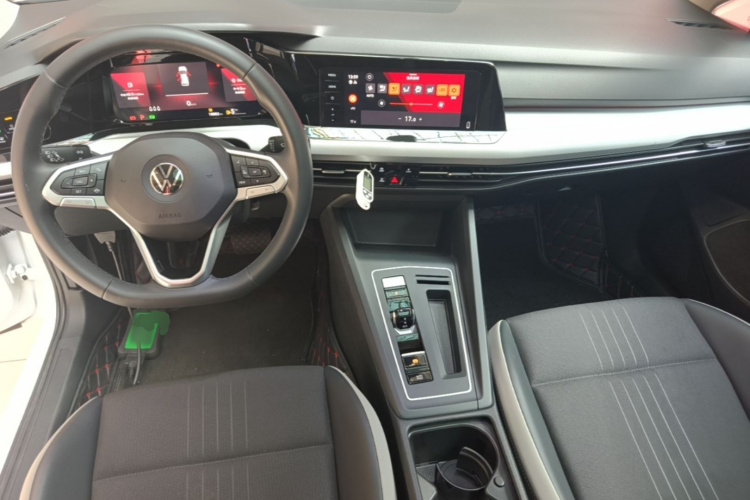 Volkswagen Golf 2023 #10 Volkswagen Golf 2023 car image #10