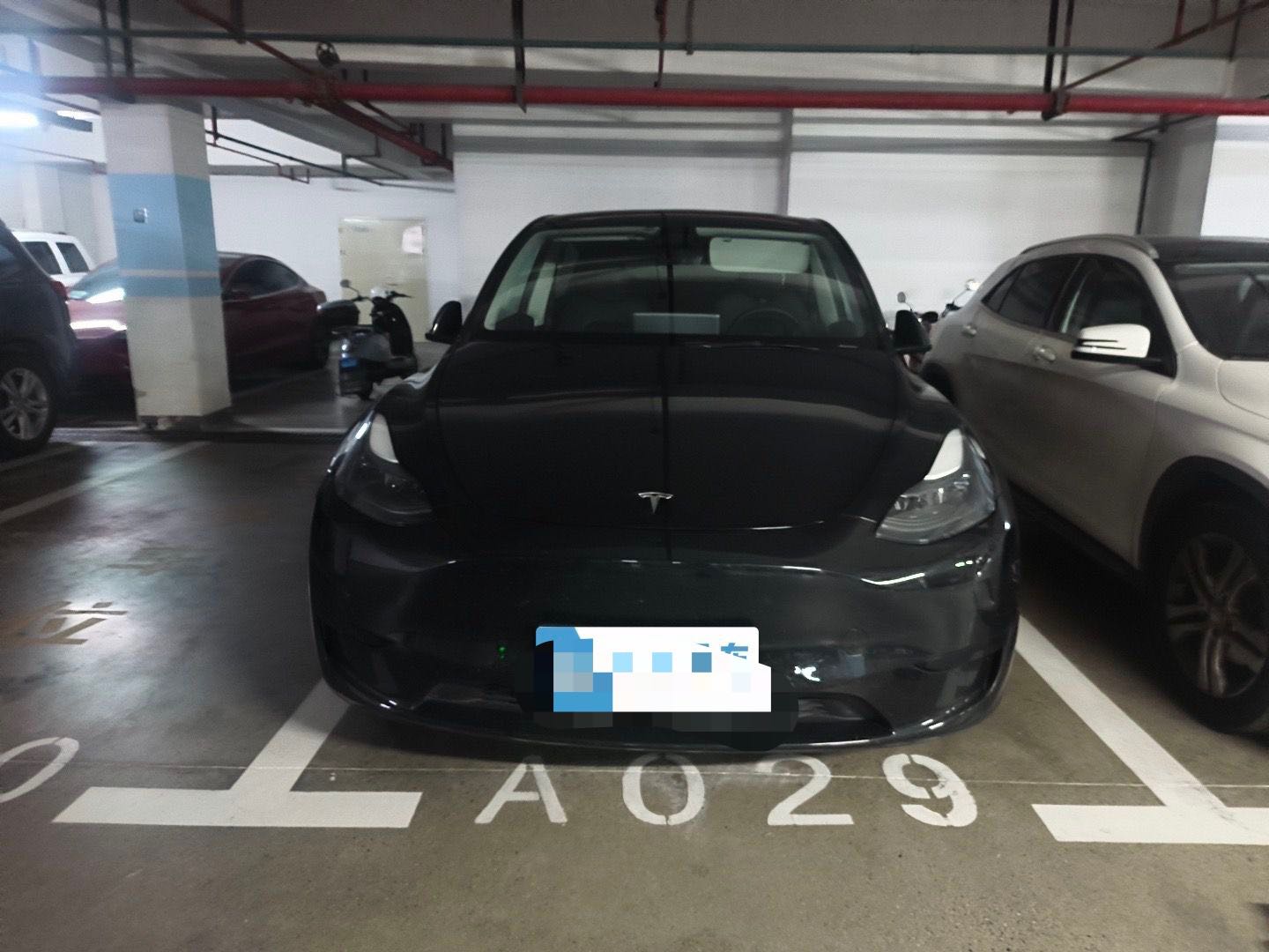 Tesla Model Y 2022 car image #4