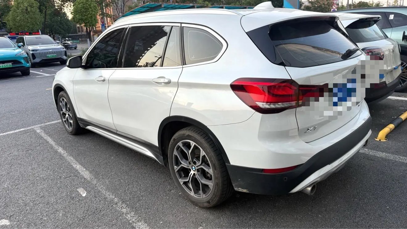 BMW X1 2022 #5 BMW X1 2022 صورة سيارة #5