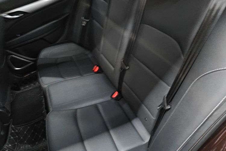 GEELY Emgrand 2020 car image #13