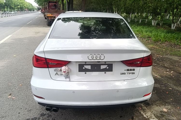 Audi A3 2015 car image #6