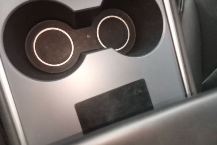 Tesla Model 3 2021 car image #9