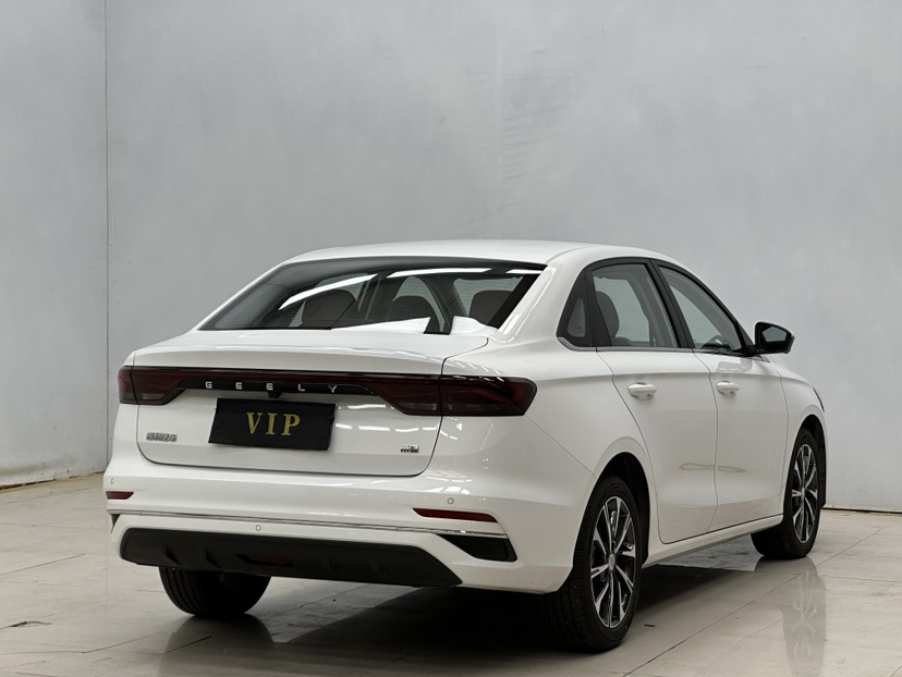 GEELY Emgrand 2025 car image #9