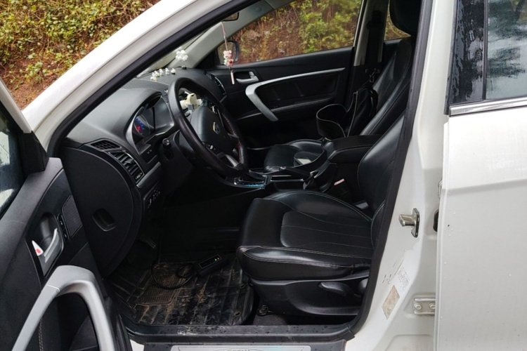 GEELY Emgrand 2016 #17 GEELY Emgrand 2016 car image #17