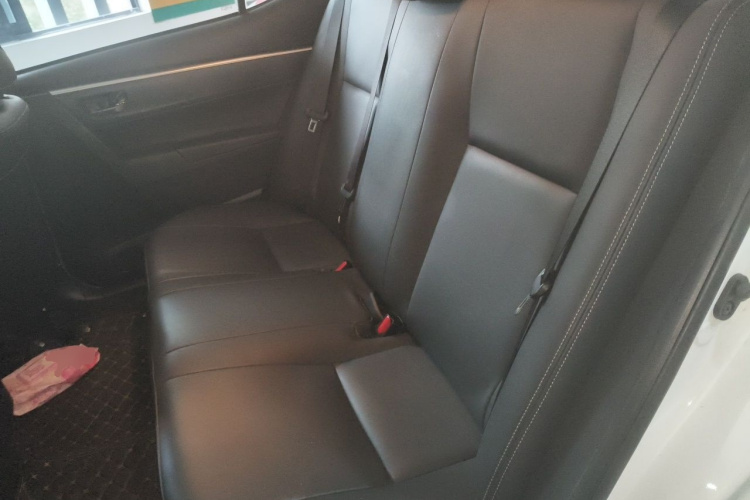 Toyota Corolla 2018 car image #10