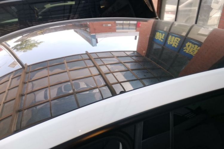 Tesla Model Y 2024 car image #28