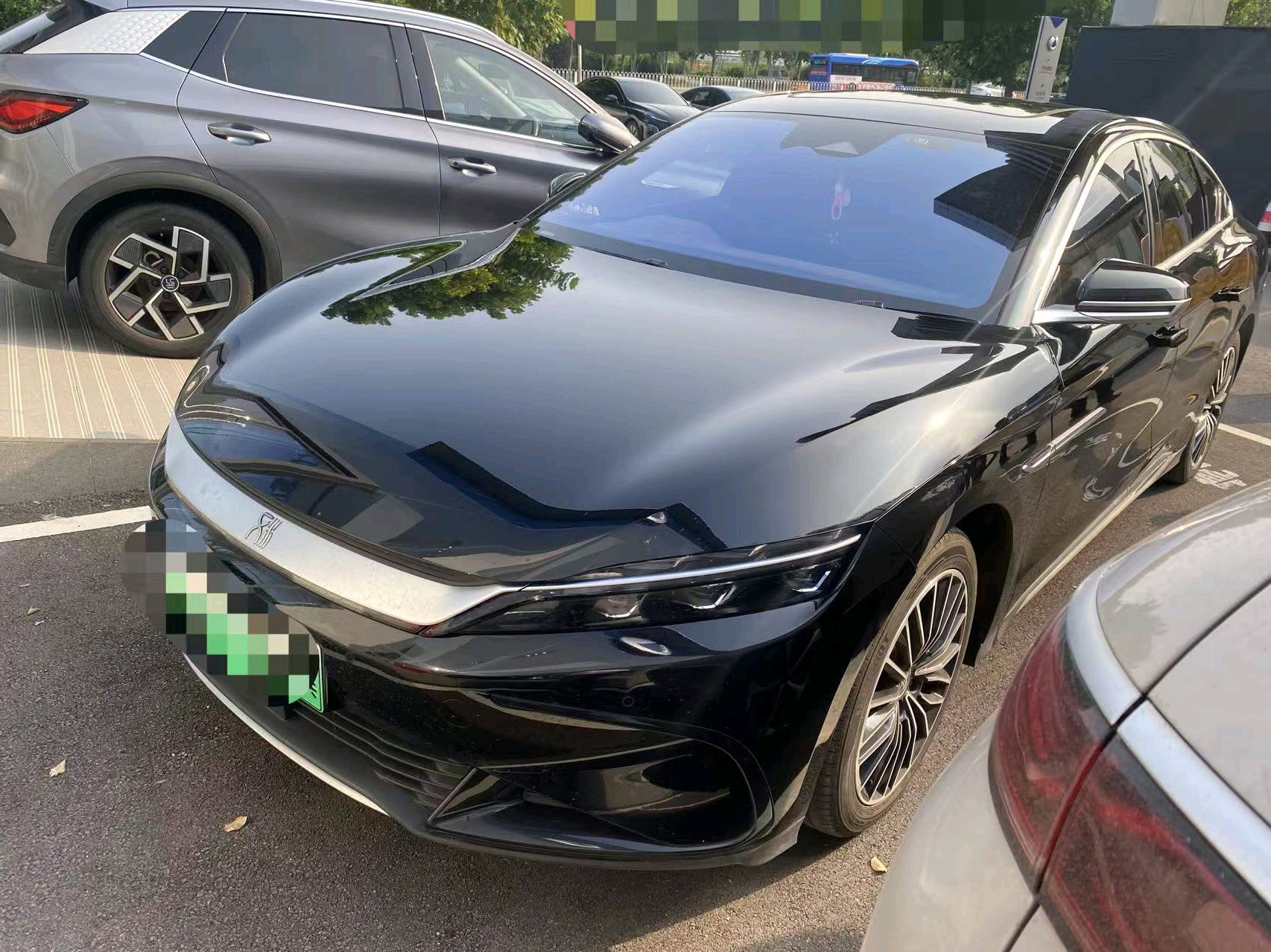 BYD Han 2024 BYD Han 2024 car image