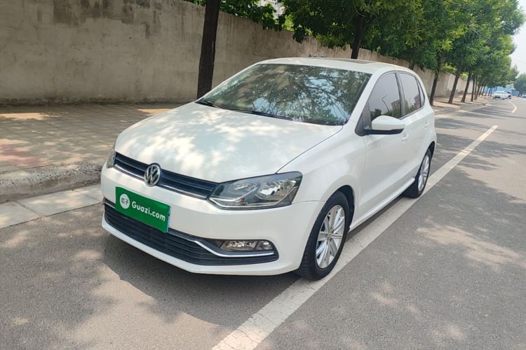 Volkswagen Polo 2018 car image #2