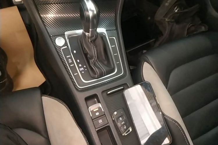 Volkswagen Golf 2019 #14 Volkswagen Golf 2019 car image #14