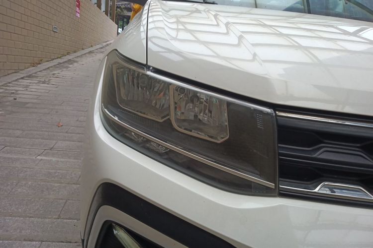 Volkswagen T-Cross 2020 car image #8