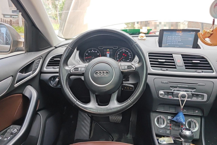 Audi Q3 2015 #12 Audi Q3 2015 car image #12