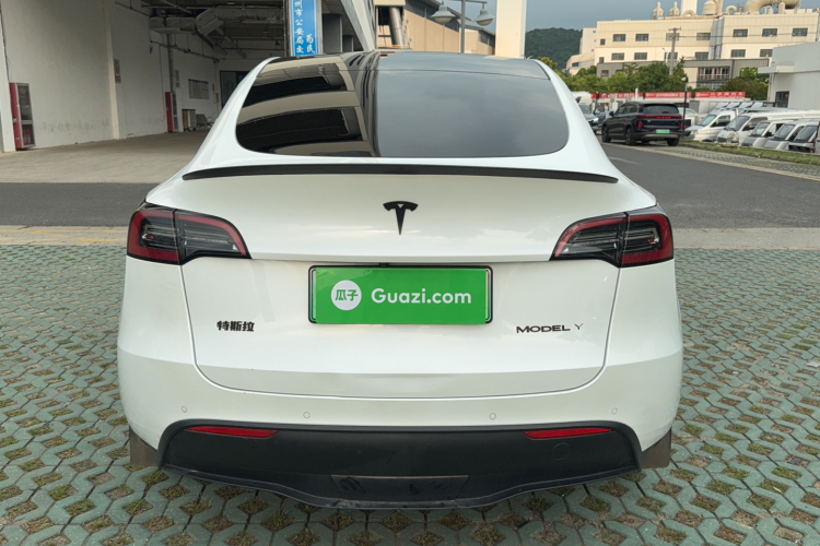 Tesla Model Y 2022 #4 Tesla Model Y 2022 immagine di auto #4
