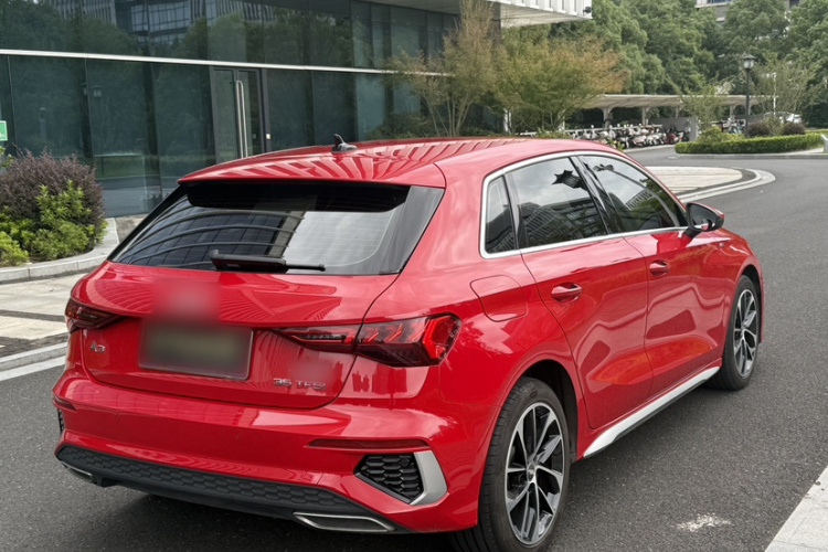 Audi A3 2021 صورة سيارة #12