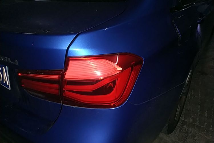 BMW 3 Series 2019 #8 BMW 3 Series 2019 car image #8
